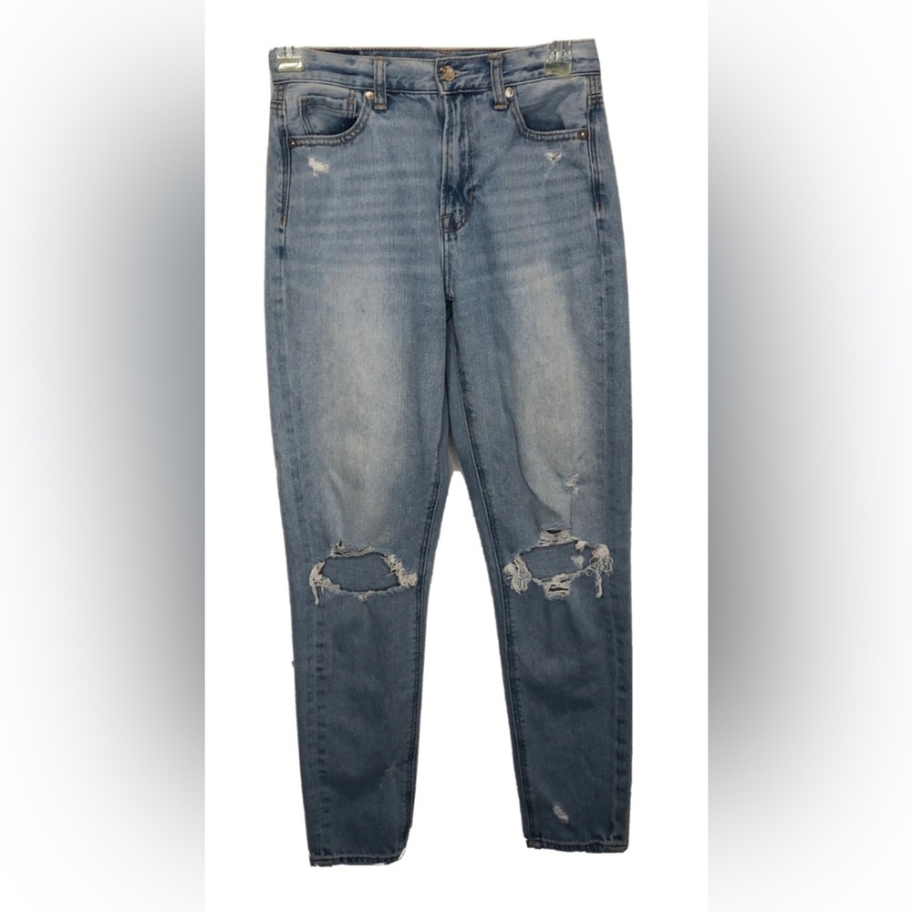 American Eagle Women's Distressed Blue Jeans